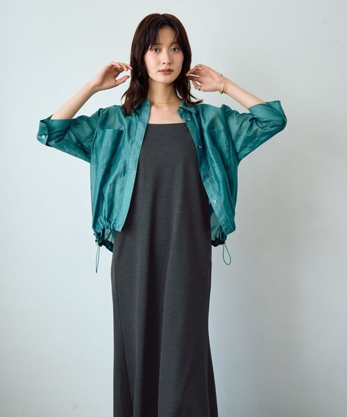 YECCA VECCA(イェッカヴェッカ)の「【2点SET】シアーシャツ×Aラインキャミワンピース(ワンピース・レディース・テラコッタ/ブルーグリーン/ベージュ・FREE)」の7枚目の写真