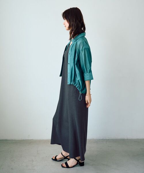 YECCA VECCA(イェッカヴェッカ)の「【2点SET】シアーシャツ×Aラインキャミワンピース(ワンピース・レディース・テラコッタ/ブルーグリーン/ベージュ・FREE)」の8枚目の写真