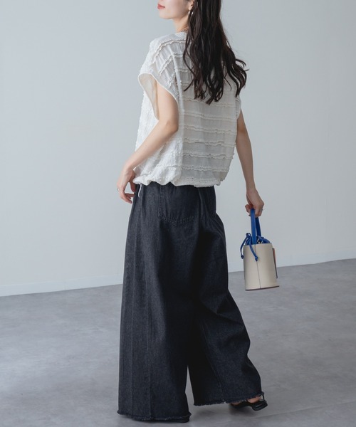 refinedworks(リファインドワークス)の「【refinedworks】立体 レース が可愛らしい レース プルオーバー(Tシャツ/カットソー・レディース・ホワイト/ブラック・FREE)」の14枚目の写真