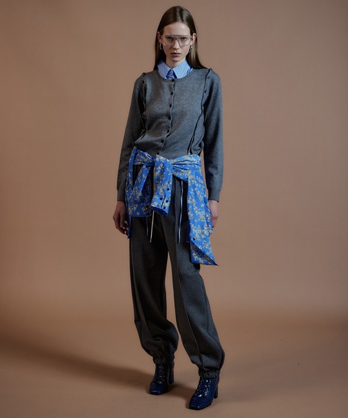 MAISON SPECIAL(メゾンスペシャル)の「【2026Autumn PRE-ORDER】Bow-Tie Crew Cardigan/ボウタイクルーカーディガン(カーディガン/ボレロ・レディース・ブルー/レッド/ブラック/グレー・FREE)」の12枚目の写真
