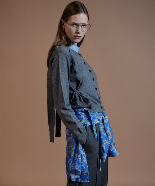 MAISON SPECIAL(メゾンスペシャル)の「【2026Autumn PRE-ORDER】Bow-Tie Crew Cardigan/ボウタイクルーカーディガン(カーディガン/ボレロ・レディース・ブルー/レッド/ブラック/グレー・FREE)」の14枚目の写真