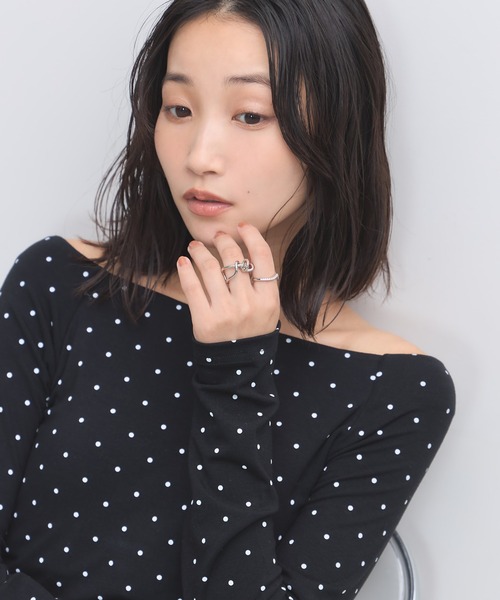&. NOSTALGIA(アンドドットノスタルジア)の「カップ付ドットオフショルプルオーバー(Tシャツ/カットソー・レディース・オフホワイト/ブラック・FREE)」の11枚目の写真