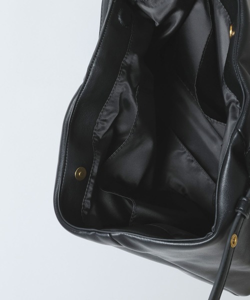 eL（エル）の「【eL】Wrap Bag/1063215（ショルダーバッグ・レディース・ブラック/ボルドー・FREE）」の13枚目の写真