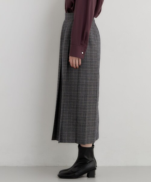THE SHOP TK (ザ ショップ ティーケー )の「クラシックな雰囲気に チェックプリーツスカート(スカート・レディース・グレー系1/ベージュ系1・11/12)」の12枚目の写真