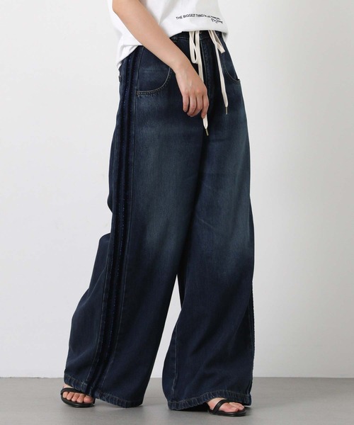 Gready Brilliant(グレディブリリアン)の「drapeデニムライン(デニムパンツ・レディース・ブルー系・M)」の1枚目の写真