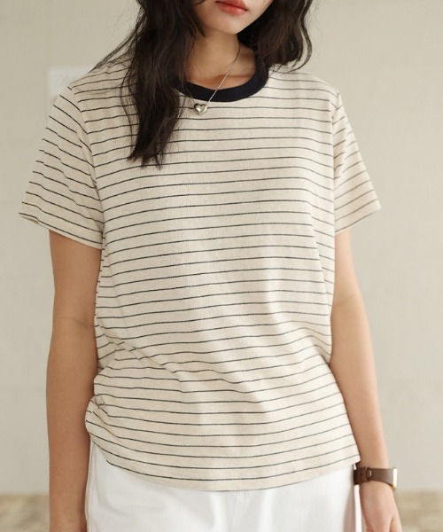 JOCOSA(ジョコサ)の「とろける涼感 贅沢リネン×テンセル Tシャツ(Tシャツ/カットソー・レディース・ネイビー/ベージュ/ストライプ/ホワイト・L/M)」の4枚目の写真