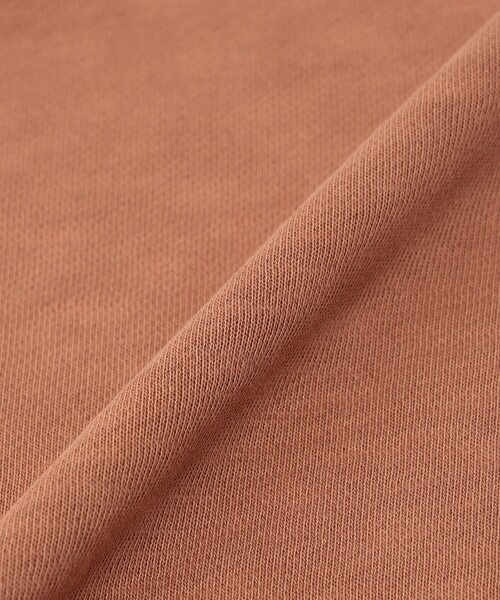 BEAMS T(ビームスティー)の「ONEITA / Slub Pigment Dye Crewneck(スウェット・メンズ・レッド系その他7/ブラック系その他4/ネイビー・S/XL/L/M)」の7枚目の写真