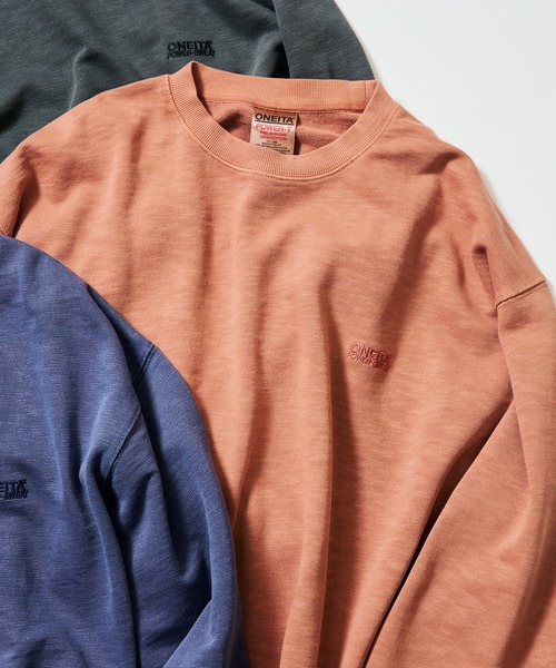 BEAMS T(ビームスティー)の「ONEITA / Slub Pigment Dye Crewneck(スウェット・メンズ・レッド系その他7/ブラック系その他4/ネイビー・S/XL/L/M)」の3枚目の写真