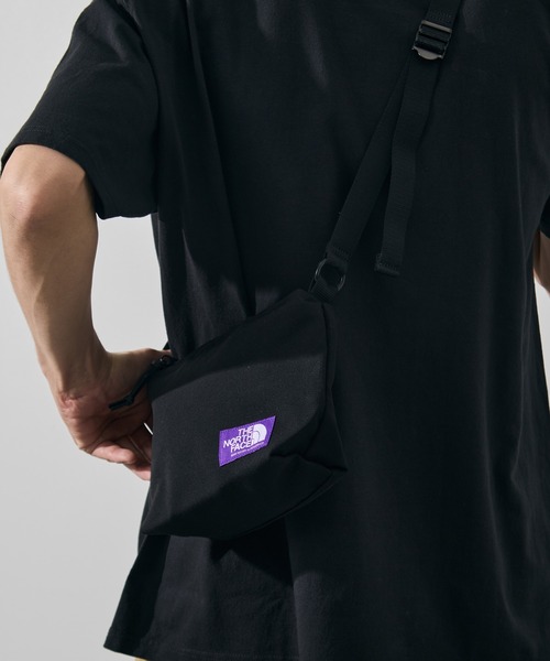 THE NORTH FACE PURPLE LABEL(ザ ノースフェイス パープルレーベル)の「【THE NORTH FACE Purple Label /ザ・ノース・フェイス パープルレーベル】Field Small Shoulder Bag(ショルダーバッグ・メンズ・グレー/ブラック・FREE)」の2枚目の写真