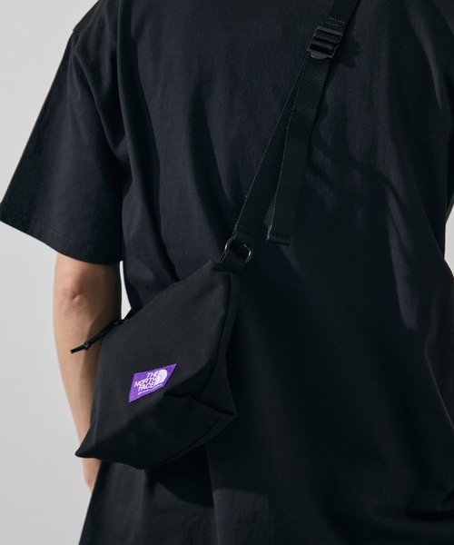 THE NORTH FACE PURPLE LABEL(ザ ノースフェイス パープルレーベル)の「【THE NORTH FACE Purple Label /ザ・ノース・フェイス パープルレーベル】Field Small Shoulder Bag(ショルダーバッグ・メンズ・グレー/ブラック・FREE)」の4枚目の写真