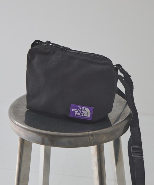 THE NORTH FACE PURPLE LABEL(ザ ノースフェイス パープルレーベル)の「【THE NORTH FACE Purple Label /ザ・ノース・フェイス パープルレーベル】Field Small Shoulder Bag(ショルダーバッグ・メンズ・グレー/ブラック・FREE)」の5枚目の写真
