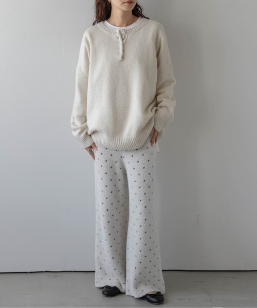 AMELY（エミリー）の「ドット×フェザーワイドパンツ/ふわふわ/ニット（その他パンツ・レディース・ブラック/ホワイト・L/M）」の3枚目の写真