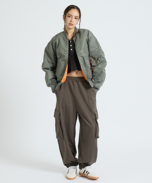Alpha Industries(アルファインダストリーズ)の「【Alpha Industries(アルファ インダストリーズ)】L-2B RELAXED FIT FLIGHT JACKET / フライトジャケット / ユニセックス(ブルゾン・メンズ・ブラック/グレー系その他・M/L/XL)」の9枚目の写真