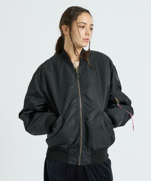 Alpha Industries(アルファインダストリーズ)の「【Alpha Industries(アルファ インダストリーズ)】L-2B RELAXED FIT FLIGHT JACKET / フライトジャケット / ユニセックス(ブルゾン・メンズ・ブラック/グレー系その他・M/L/XL)」の4枚目の写真