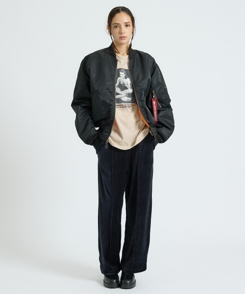 Alpha Industries(アルファインダストリーズ)の「【Alpha Industries(アルファ インダストリーズ)】L-2B RELAXED FIT FLIGHT JACKET / フライトジャケット / ユニセックス(ブルゾン・メンズ・ブラック/グレー系その他・M/L/XL)」の3枚目の写真