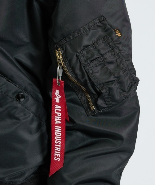 Alpha Industries(アルファインダストリーズ)の「【Alpha Industries(アルファ インダストリーズ)】L-2B RELAXED FIT FLIGHT JACKET / フライトジャケット / ユニセックス(ブルゾン・メンズ・ブラック/グレー系その他・M/L/XL)」の14枚目の写真