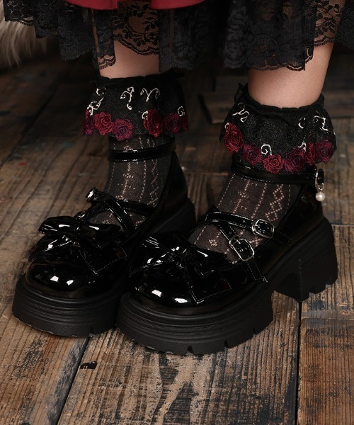 axes femme(アクシーズファム)の「クロスベルトリボンローファー(パンプス・レディース・ワイン/ブラック・SMALL/MEDIUM/LARGE)」の2枚目の写真