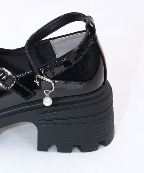 axes femme(アクシーズファム)の「クロスベルトリボンローファー(パンプス・レディース・ワイン/ブラック・SMALL/MEDIUM/LARGE)」の8枚目の写真