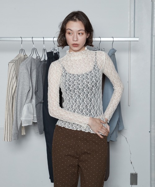 OFROOM（オフルーム）の「【2026秋冬新作】Lace Bottle Neck Top｜レースボトルネックトップス（Tシャツ/カットソー・レディース・ブラウン/アイボリー/ブラック・FREE）」の19枚目の写真