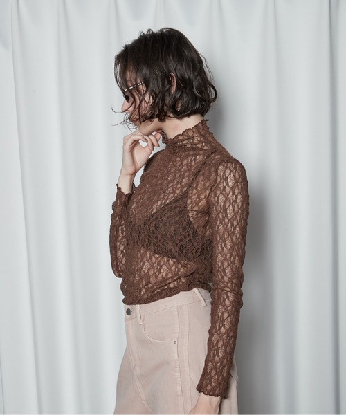 OFROOM（オフルーム）の「【2026秋冬新作】Lace Bottle Neck Top｜レースボトルネックトップス（Tシャツ/カットソー・レディース・ブラウン/アイボリー/ブラック・FREE）」の6枚目の写真