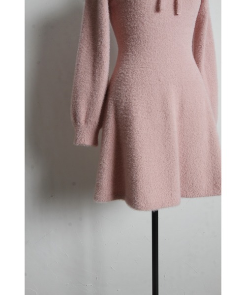 Suyunn(スユン)の「リボン付きハート刺繍ふわふわうさぎシャギーニットワンピース(ワンピース・レディース・ブルー/ブラック/ピンク・M)」の12枚目の写真