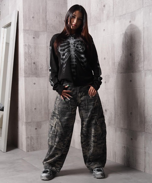 1111clothing(ワンフォークロージング)の「ボーンプリント ワッフルロンTee / Bone Graphic Waffle Long Sleeve T-Shirt(Tシャツ/カットソー・メンズ・オフホワイト/ブラック・M/L)」の21枚目の写真