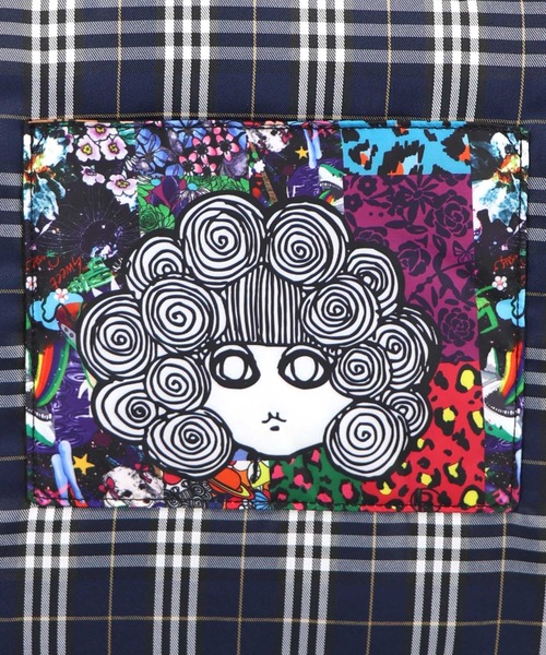 ScoLar(スカラー)の「663434:総柄アップリケポケット付き チェック柄中綿トート(トートバッグ・レディース・レッド/ベージュ/ネイビー・FREE)」の10枚目の写真