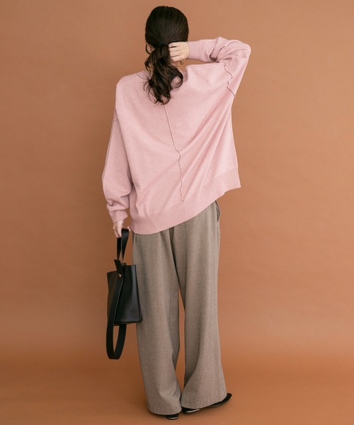 ITEMS URBANRESEARCH(アイテムズ アーバンリサーチ)の「Vネック配色ラインニット(ニット/セーター・レディース・ピンク/グレー/ブラウン・FREE)」の10枚目の写真