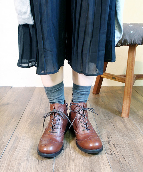 あしながおじさん（アシナガオジサン）の「〈あしながおじさん〉　レースアップブーツ（ブーツ・レディース・ブラック/ライトブラウン/ダークブラウン・24.0cm/24.5cm/23.0cm/23.5cm/22.5cm）」の22枚目の写真