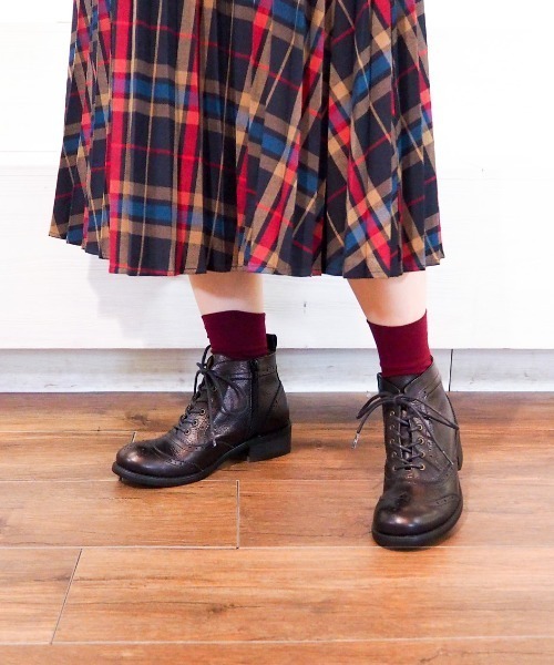 あしながおじさん（アシナガオジサン）の「〈あしながおじさん〉　レースアップブーツ（ブーツ・レディース・ブラック/ライトブラウン/ダークブラウン・24.0cm/24.5cm/23.0cm/23.5cm/22.5cm）」の17枚目の写真