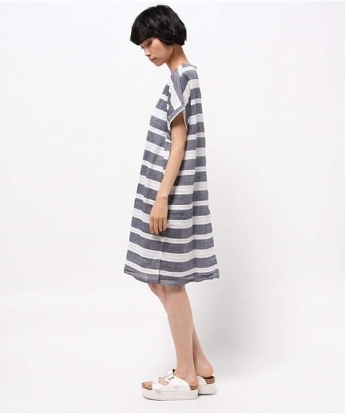 LBC(エルビーシー)の「コットン変形ボーダークルーワンピース(ワンピース・レディース・ブラック/イエロー/ネイビー・MEDIUM/LARGE)」の4枚目の写真