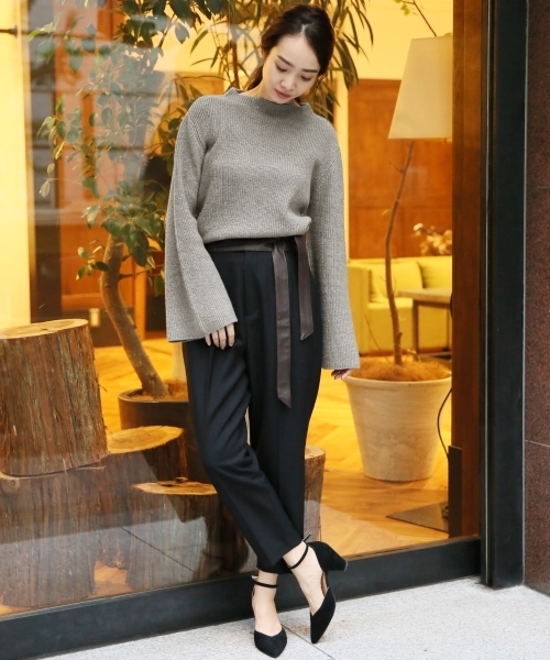 A part by（アパートバイ）の「【CLASSY11月号掲載/お洗濯OK】ウールコンテーパードパンツ　728494 （その他パンツ・レディース・グレー/グレイッシュブルー/ベージュ/ブラック/ベージュ系その他/ピンク/ライトグレー・MEDIUM/LARGE/SMALL）」の22枚目の写真