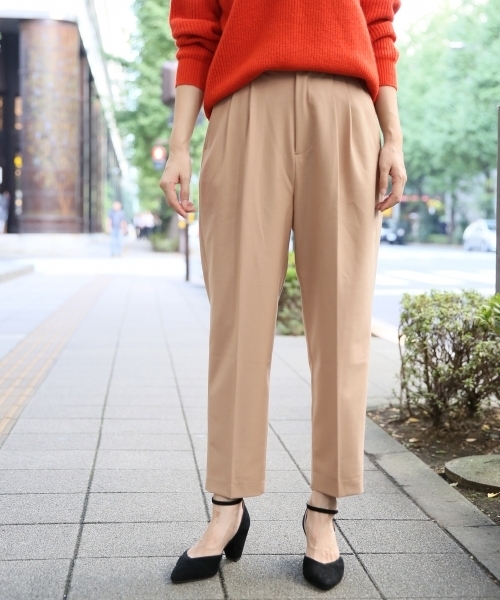 A part by（アパートバイ）の「【CLASSY11月号掲載/お洗濯OK】ウールコンテーパードパンツ　728494 （その他パンツ・レディース・グレー/グレイッシュブルー/ベージュ/ブラック/ベージュ系その他/ピンク/ライトグレー・MEDIUM/LARGE/SMALL）」の17枚目の写真