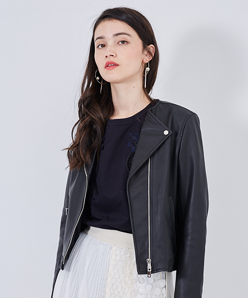 UNITED TOKYO（ユナイテッドトウキョウ）の「セミダブルシープレザー