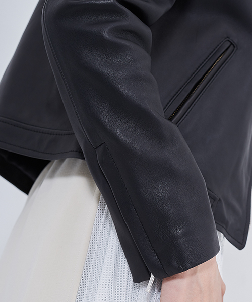 UNITED TOKYO（ユナイテッドトウキョウ）の「セミダブルシープレザー（ライダースジャケット・レディース・ブラック・2/1）」の17枚目の写真