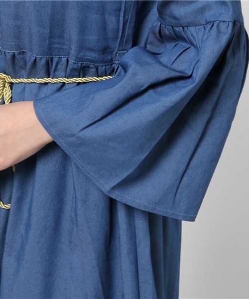 MERLOT（メルロー）の「タッセルベルト付ダンガリーデニムワンピース4890（シャツワンピース・レディース・ネイビー/ブルー・FREE）」の7枚目の写真