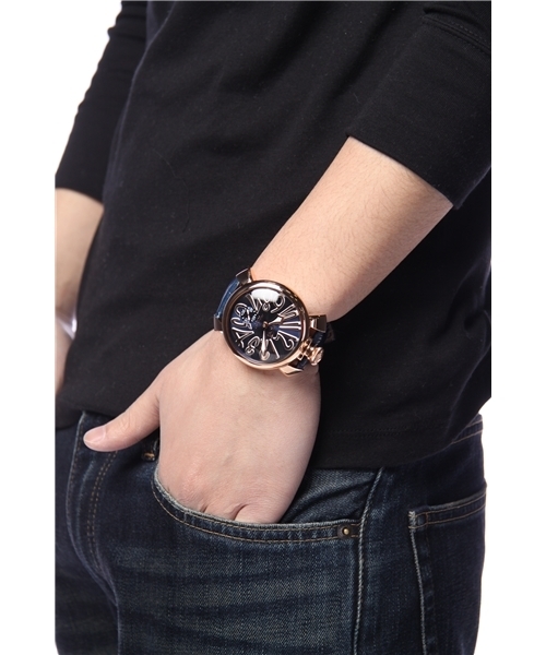 BRILLA per il gusto(ブリッラペルイルグースト)の「GaGa MILANO / MANUALE PLACCATO ORO 5011.5(アナログ腕時計・メンズ・ネイビー・ONE SIZE)」の8枚目の写真