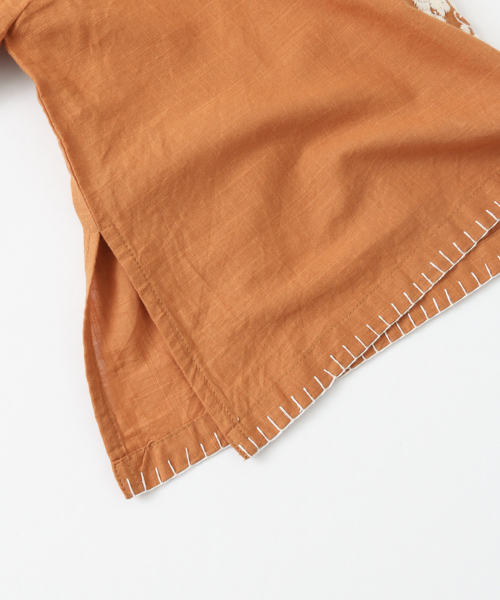 URBAN RESEARCH（アーバンリサーチ）の「刺繍ブラウス（Tシャツ/カットソー・レディース・オフホワイト/スミクロ/オレンジ・FREE）」の19枚目の写真