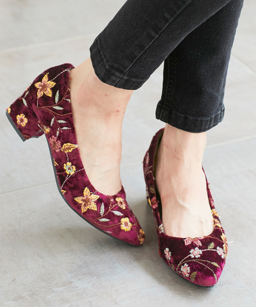 KOBE LETTUCE（コウベレタス）の「チャンキーヒールポインテッドパンプス（パンプス・レディース・ブラック/ピンク/チェック/シルバー/キャメル/レッド系その他/ベージュ・M/L/LL/S）」の6枚目の写真