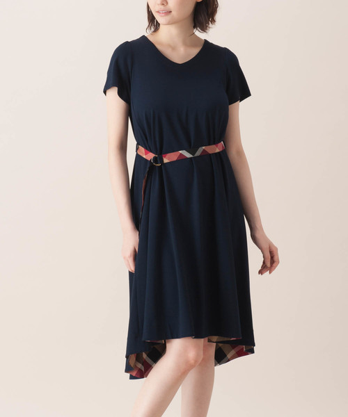 BLUE LABEL CRESTBRIDGE（ブルーレーベルクレストブリッジ）の