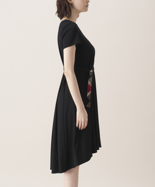BLUE LABEL CRESTBRIDGE（ブルーレーベルクレストブリッジ）の