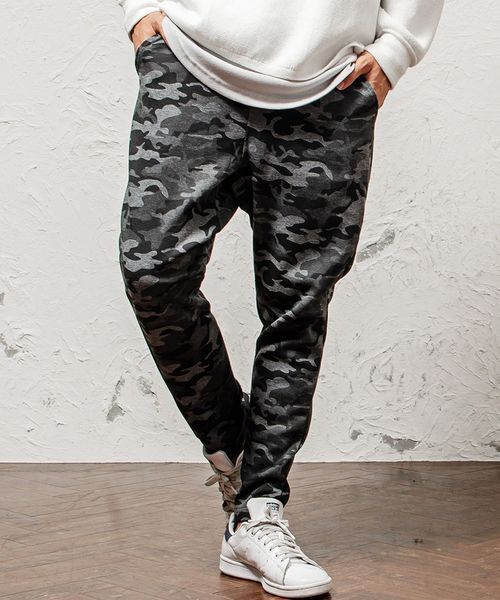 MinoriTY（マイノリティ）の「【MinoriTY】サルエルテーパードパンツ メンズ スウェットパンツ 無地 秋服 夏服 スウェットスラックス（スウェットパンツ・メンズ・ブラック/ネイビー/カーキ/ブラック系その他/杢グレー/グレー系その他/ブルー系その他/チェック/チャコール/ブラウン/レッド/ホワイト系その他/ブラウン系その他/ブラック系その他2・S/M/L/XL）」の5枚目の写真