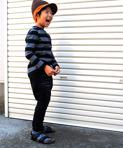 BEATJIVE(ビートジャイブ)の「キッズ カットデニム ちょいサルエルパンツ スウェットパンツ イージーパンツ ジョガーパンツ(デニムパンツ・キッズ・ブラック/グレー・120/130/140)」の13枚目の写真