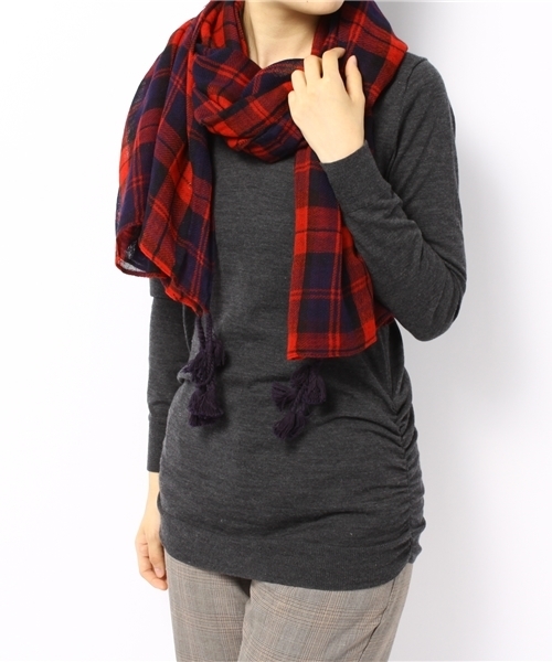 BEAUTY&YOUTH UNITED ARROWS（ビューティーアンドユースユナイテッドアローズ）の「BYBC ANATHA チェックタッセルフリンジストール ◆（ストール/ショール・レディース・ベージュ/レッド・フリー）」の3枚目の写真