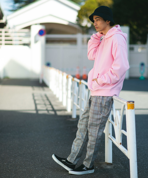 WEGO（ウィゴー）の「WEGO/カラービッグシルエットパーカー（パーカー・メンズ・イエロー/オレンジ/ブラック/サックスブルー/ベージュ/ホワイト/ライトパープル/杢グレー/レッド/ライトピンク・LARGE/MEDIUM/SMALL/X-SMALL）」の17枚目の写真