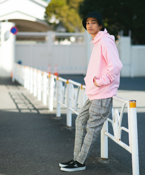 WEGO（ウィゴー）の「WEGO/カラービッグシルエットパーカー（パーカー・メンズ・イエロー/オレンジ/ブラック/サックスブルー/ベージュ/ホワイト/ライトパープル/杢グレー/レッド/ライトピンク・LARGE/MEDIUM/SMALL/X-SMALL）」の19枚目の写真