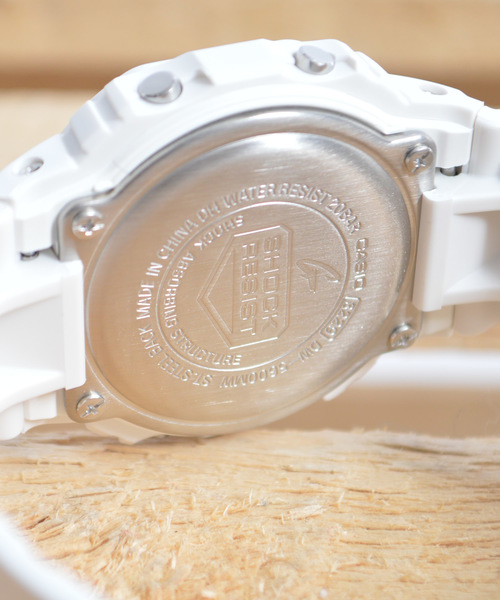 G-SHOCK(ジーショック)の「G-SHOCK / DW5600MW-7(アナログ腕時計・メンズ・ホワイト・FREE)」の6枚目の写真
