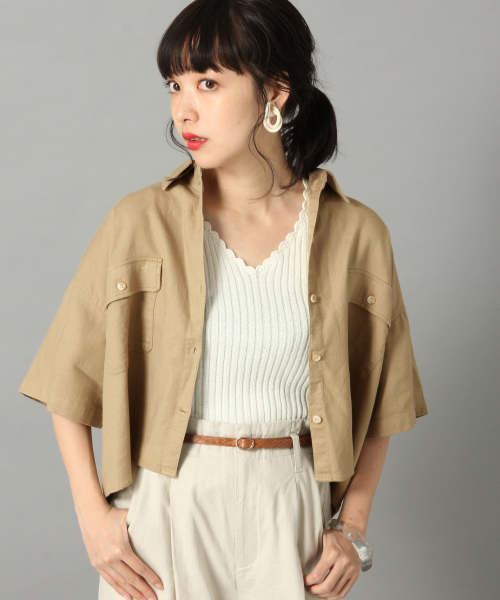 LOWRYS FARM（ローリーズファーム）の「リネンショートシャツＳＳ　833664（シャツ/ブラウス・レディース・ベージュ/オフホワイト/レッド・FREE）」の3枚目の写真