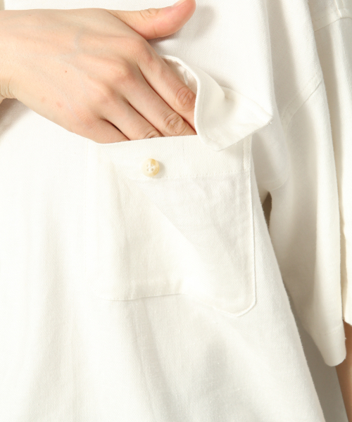 LOWRYS FARM（ローリーズファーム）の「リネンショートシャツＳＳ　833664（シャツ/ブラウス・レディース・ベージュ/オフホワイト/レッド・FREE）」の15枚目の写真