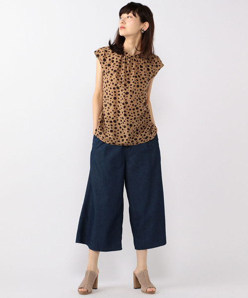 Petit Honfleur(プチオンフルール)の「フレンチスリーブブラウス(シャツ/ブラウス・レディース・ネイビー/ベージュ/ブラック・9号/11号/13号)」の8枚目の写真